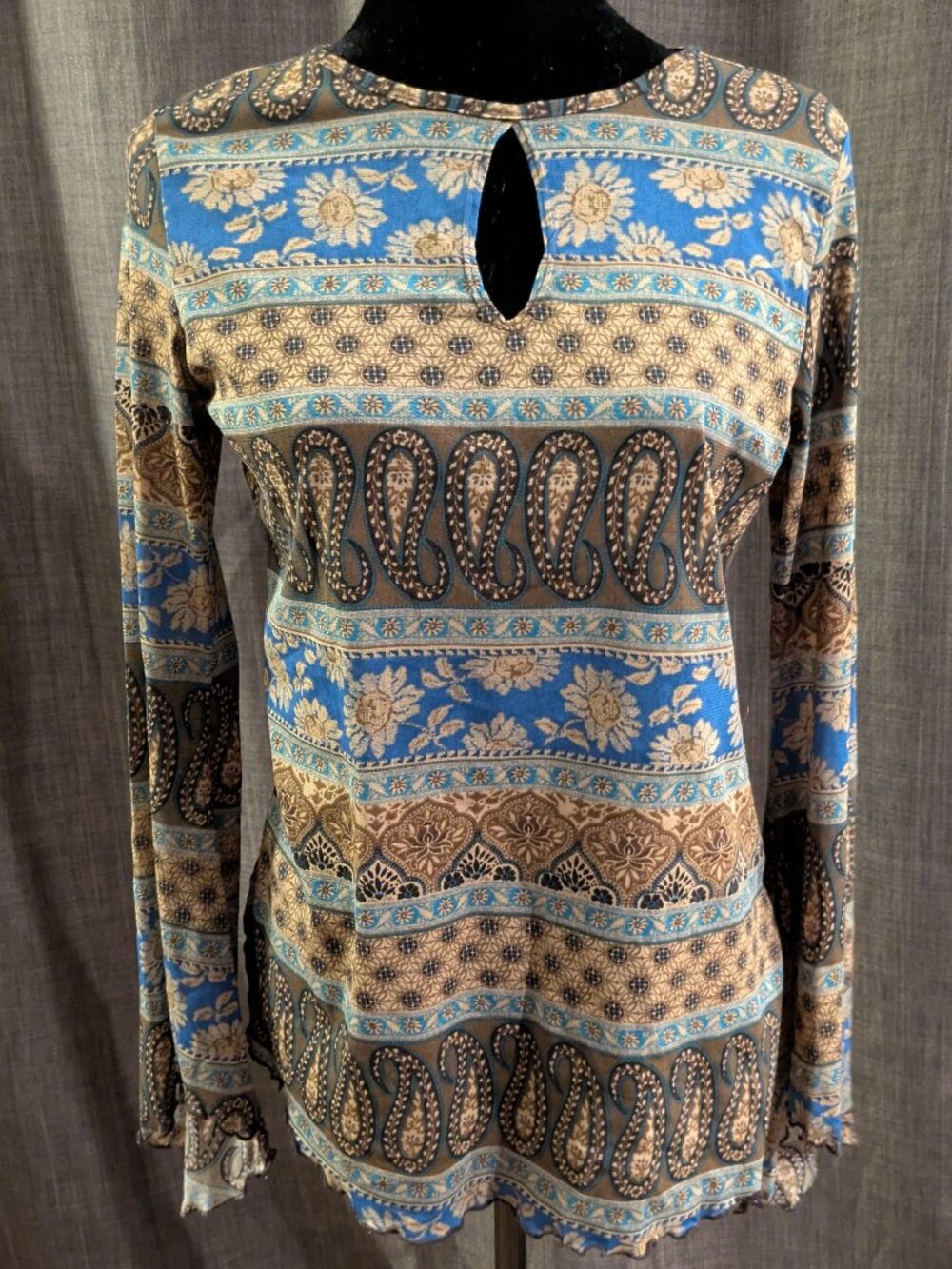 Moa Moa Keyhole Tribal Print Flutter sleeve Shirt